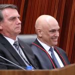 Moraes autoriza Bolsonaro a deixar prisão domiciliar sob escolta para fazer exames