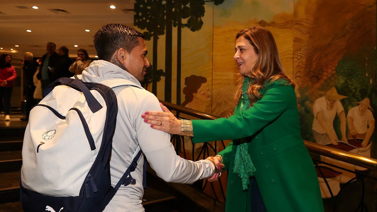 Palmeiras: Leila reforça que processará Dudu, do Cruzeiro, e aponta machismo
