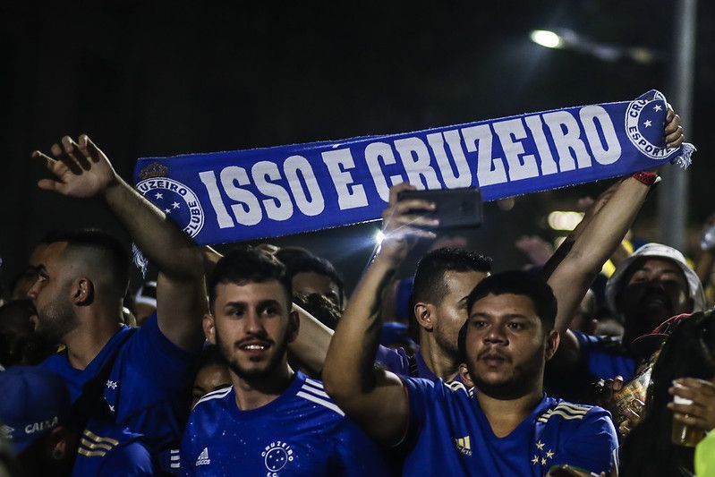 Torcida do Cruzeiro faz campanha para ação especial na final do Mineiro contra o Atlético