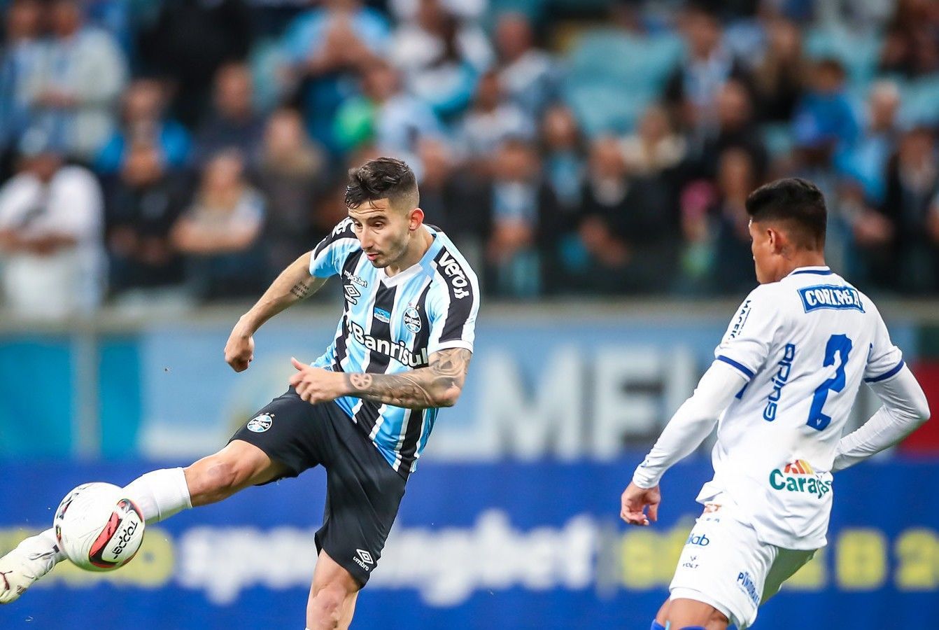 Grêmio e CSA se reencontram após três anos; relembre como foram os jogos