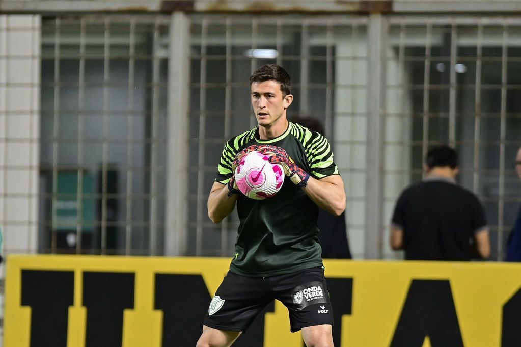 Ex-goleiro do América acerta com clube da Série B para 2024