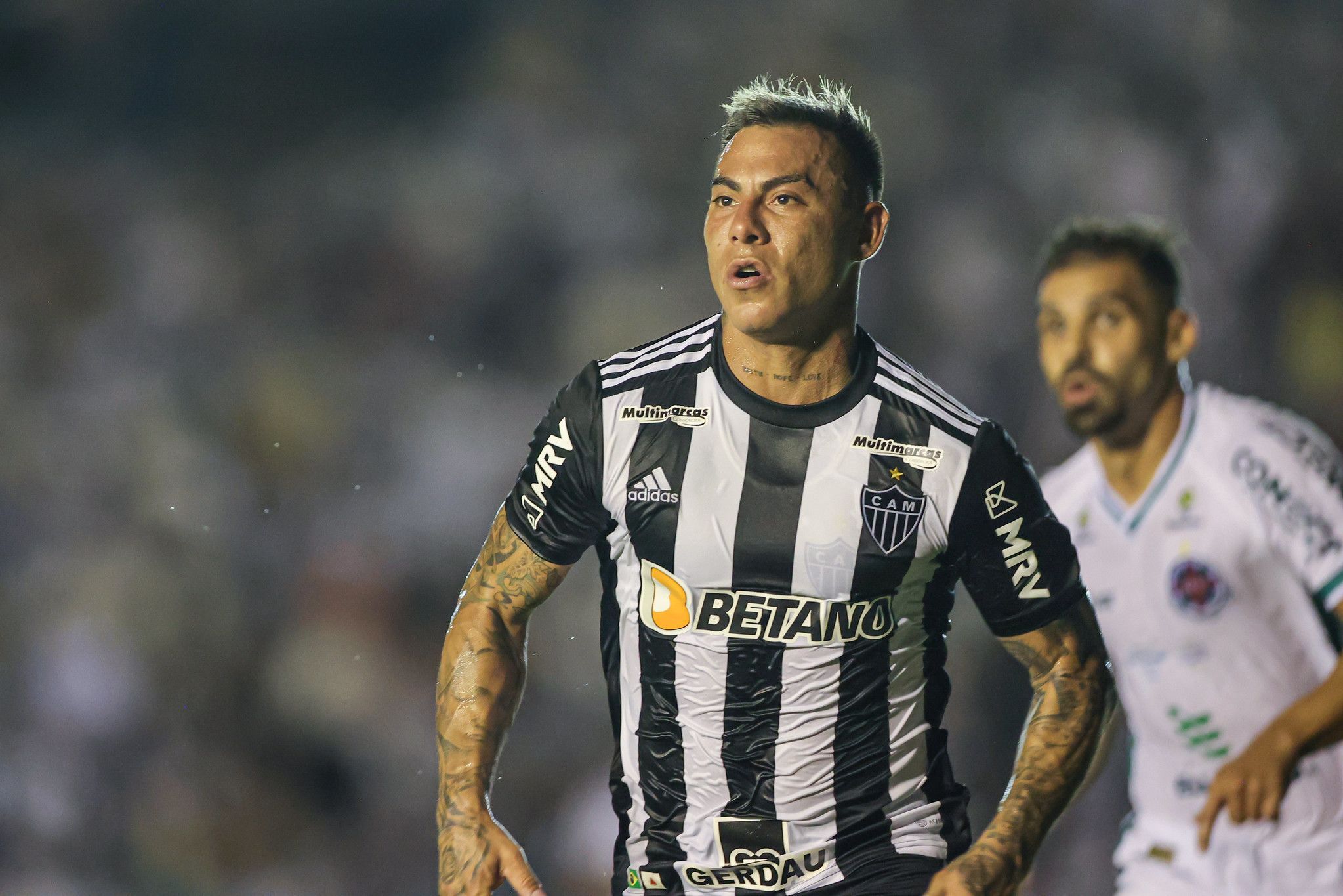 Com mudanças no time, Atlético encara Ipatinga por classificação no Mineiro