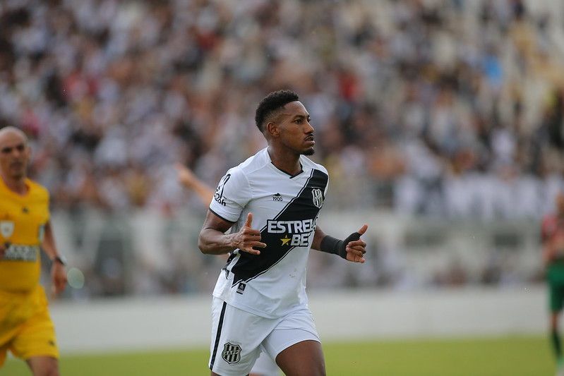 Sport negocia contratações de Caíque França e Pablo Dyego, ambos da Ponte Preta