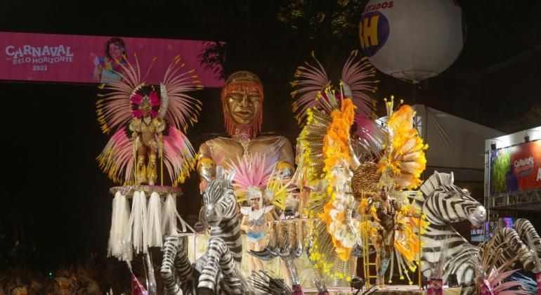 Quando é o desfile dos Blocos Caricatos no Carnaval de BH 2024? Confira horários e local