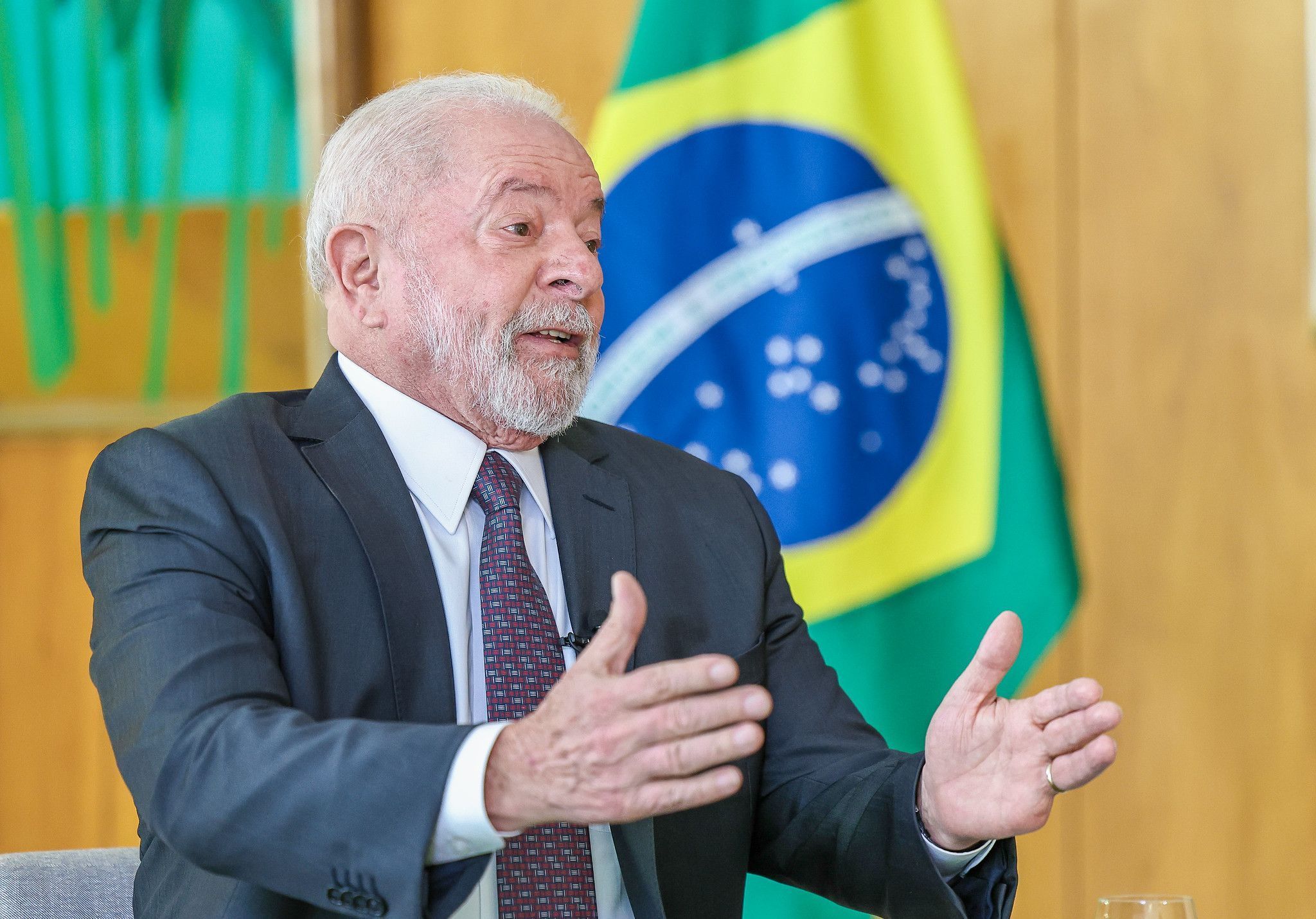 Lula diz que Brasil aguarda abertura de diálogo com Trump desde maio: ‘ninguém quer conversar’