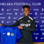 Estêvão revela conversa com Thiago Silva antes de anúncio no Chelsea: 'Estrutura incrível'