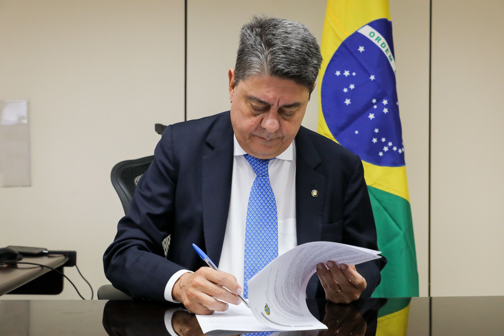 Lula encaminha indicações para agências reguladoras em busca de apoio no Congresso