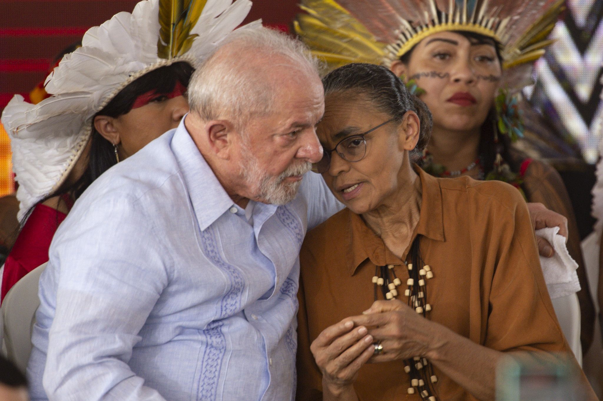 Lula e governistas prestam condolências à Marina Silva por assassinato de sobrinho da ministra