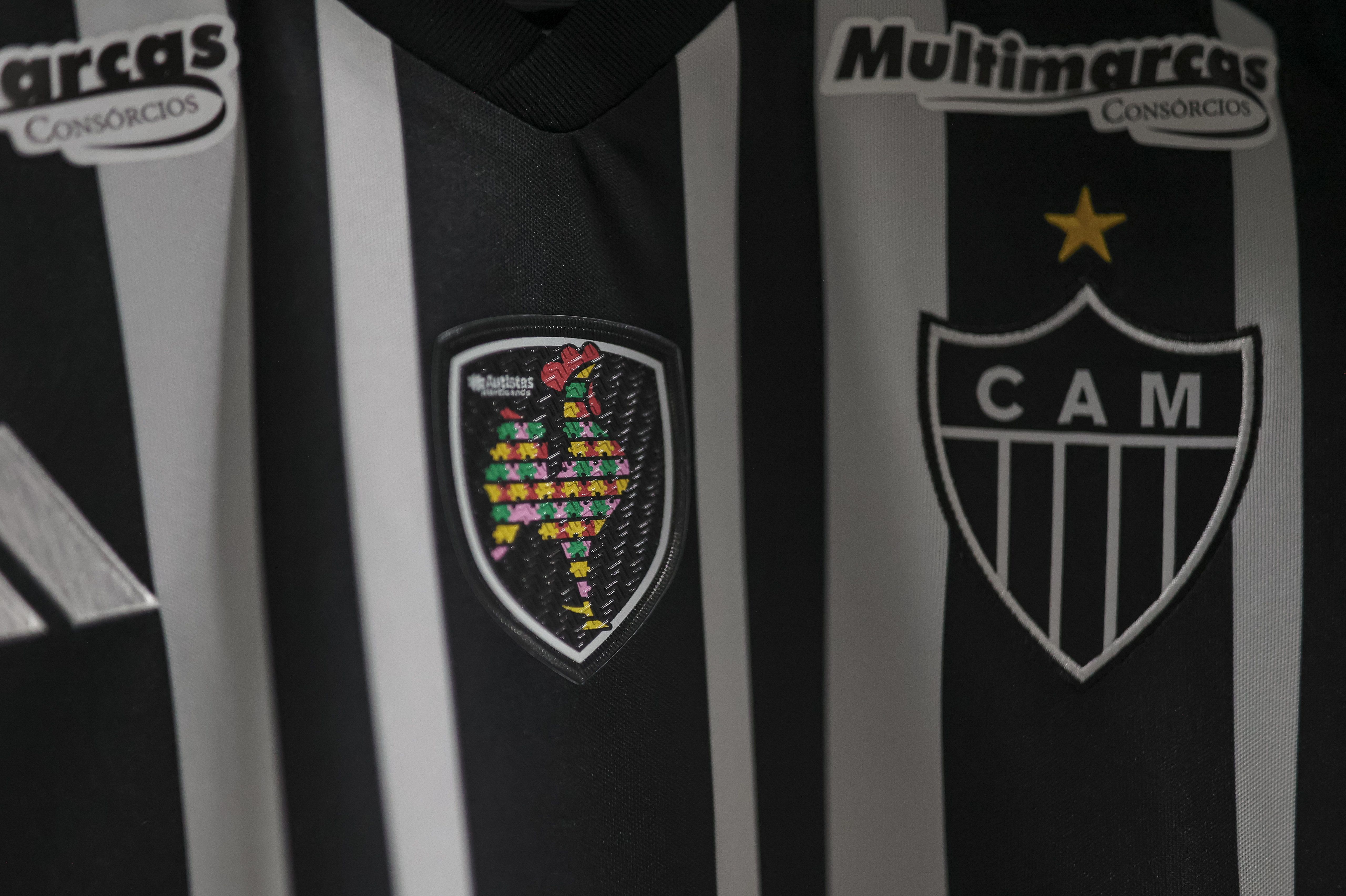 Arana, do Atlético, fala sobre autismo do filho: 'O torna ainda mais único e especial'