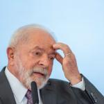 Após Trump oficializar tarifaço, Lula convoca reunião com ministros no Planalto