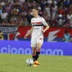 Convocado, lateral deve desfalcar São Paulo por oito rodadas no Paulista