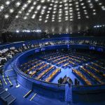 Senado realiza eleição para presidente da Casa; votação é em cédulas impressas