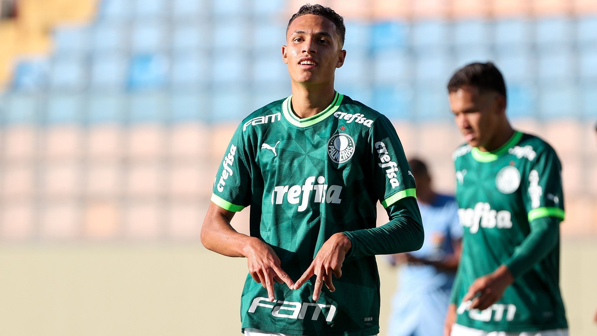 América acerta contratação de jovem da base do Palmeiras