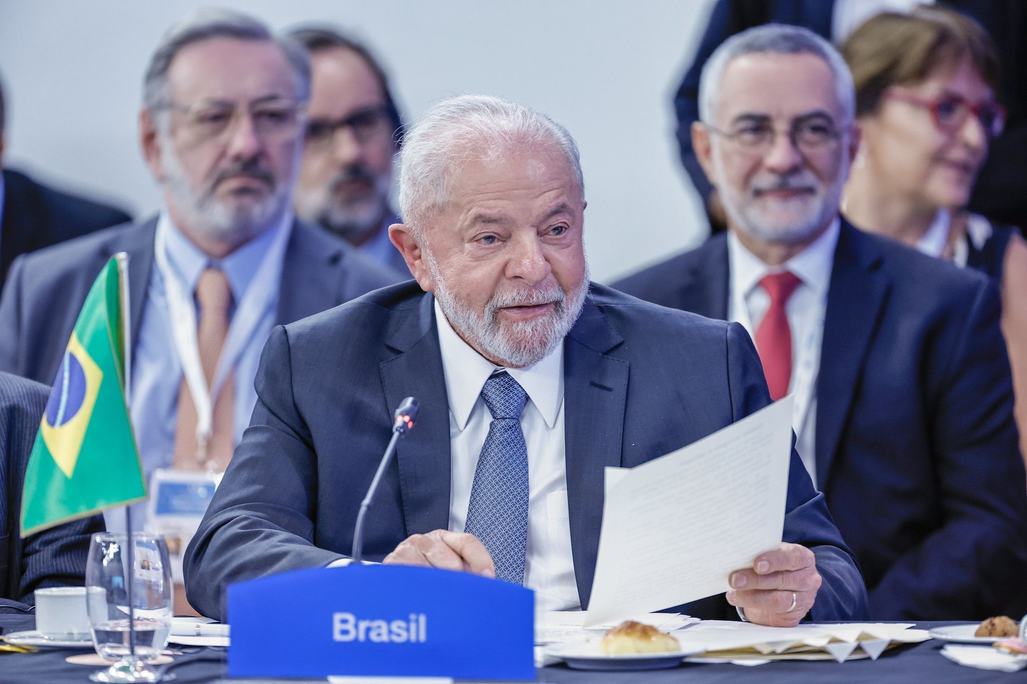 Lula repudia ataque a tiros em comício de Trump nos EUA: 'o que vimos hoje é inaceitável'