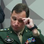 Após condenação de Bolsonaro, filho do ex-presidente manda recado para Mauro Cid