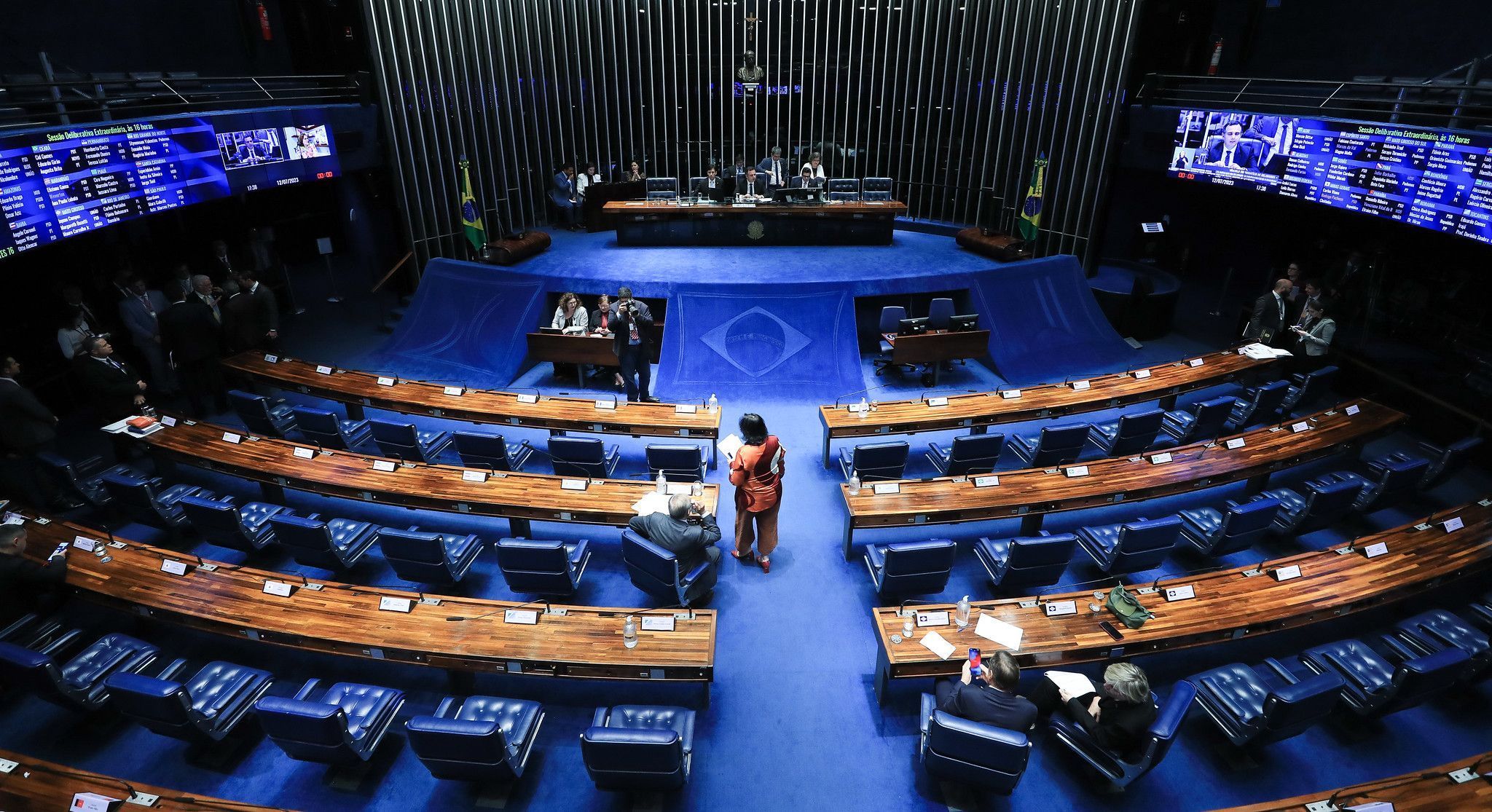 Senado aprova PEC que criminaliza posse de qualquer quantidade de droga ilícita