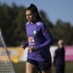 Atacante da Seleção sofre fratura por estresse e está fora de Paris-2024