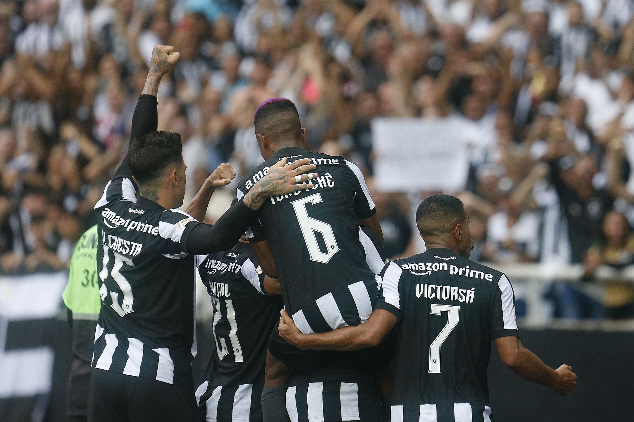 Jogo contra o Inter pode marcar despedida de até nove atletas do Botafogo
