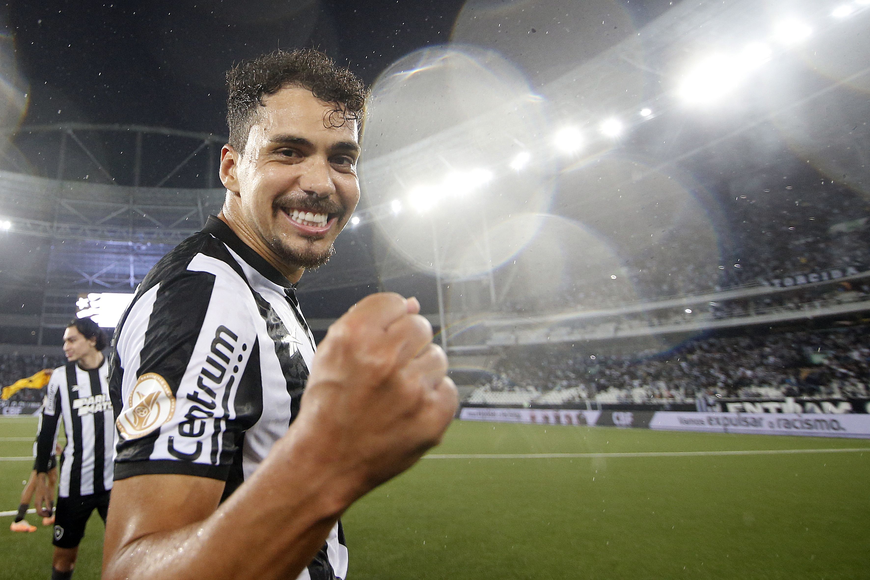 Sem visar reformulação, Botafogo afasta interessados em principais atletas
