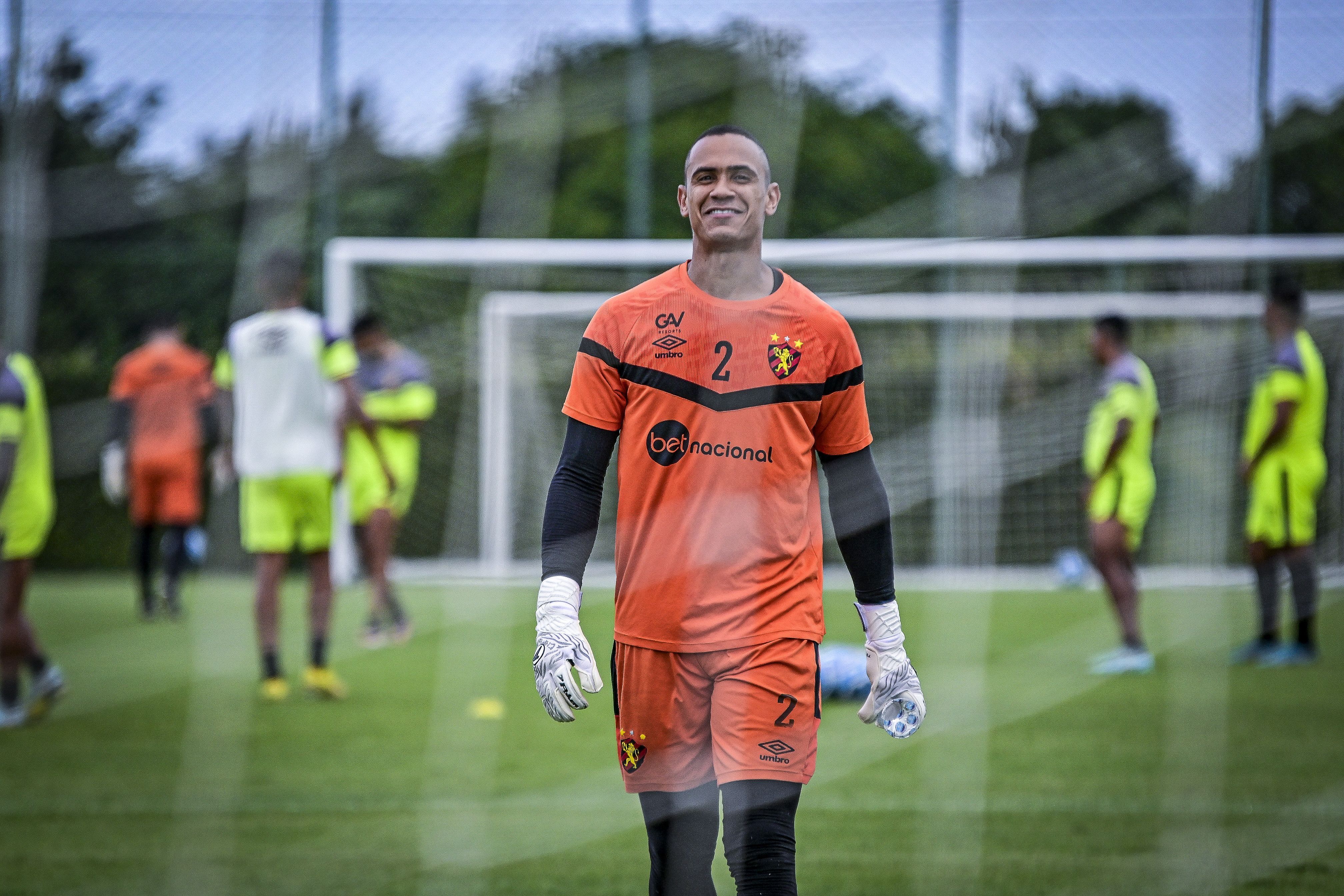 Sport chega a acordo e busca novo destino para Renan; Jordan está nos planos