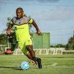 Náutico tem 'plano b' para silêncio de Vagner Love: 'Não estamos presos a ele'