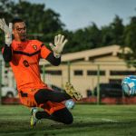 Sport encaminha o empréstimo do goleiro Renan para o Juventude em 2024