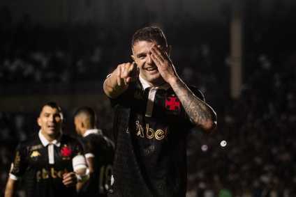Vegetti teve sua temporada mais goleadora na carreira com 23 gols, sendo dez pelo Vasco