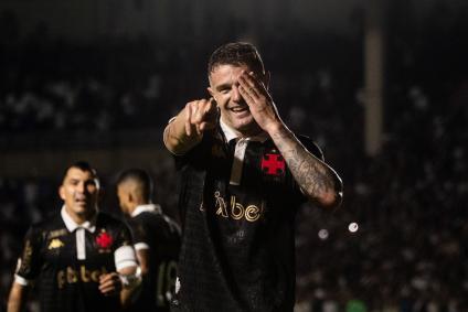 Vegetti teve sua temporada mais goleadora na carreira com 23 gols, sendo dez pelo Vasco