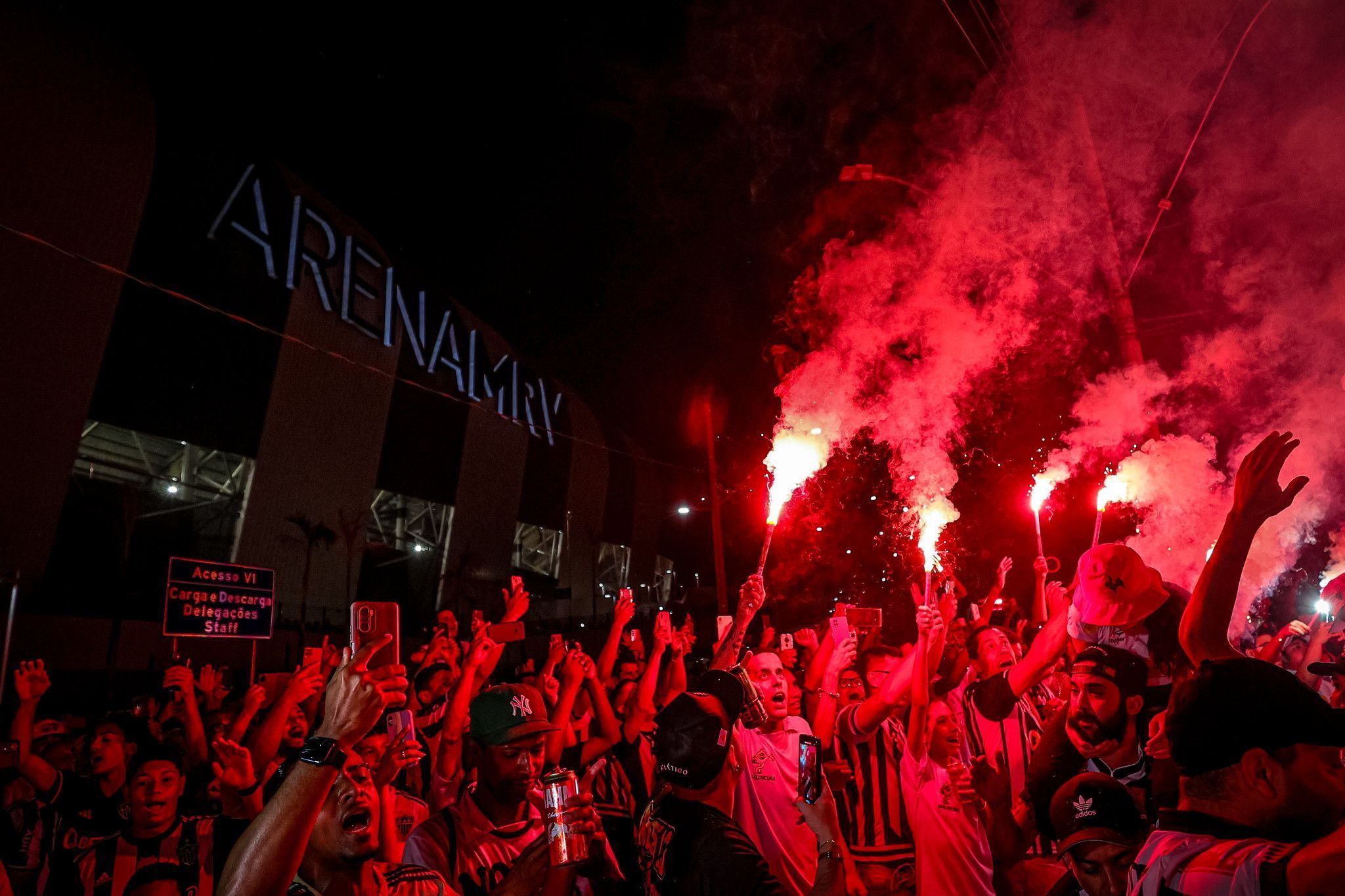 Atlético x Cruzeiro: PM faz recomendação contra 'Rua de Fogo' antes do clássico