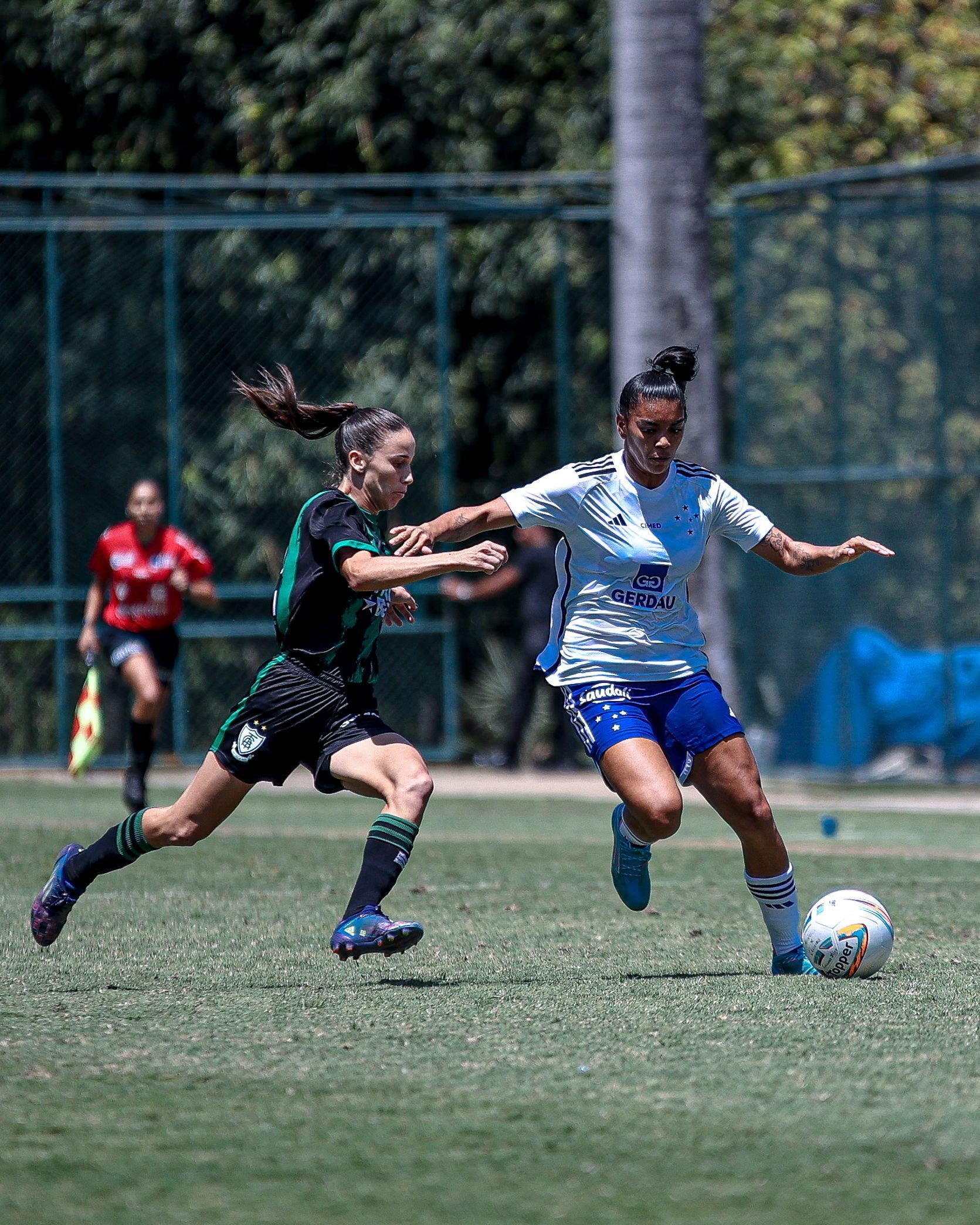 Cruzeiro e América fazem clássico inédito no Brasileirão Feminino