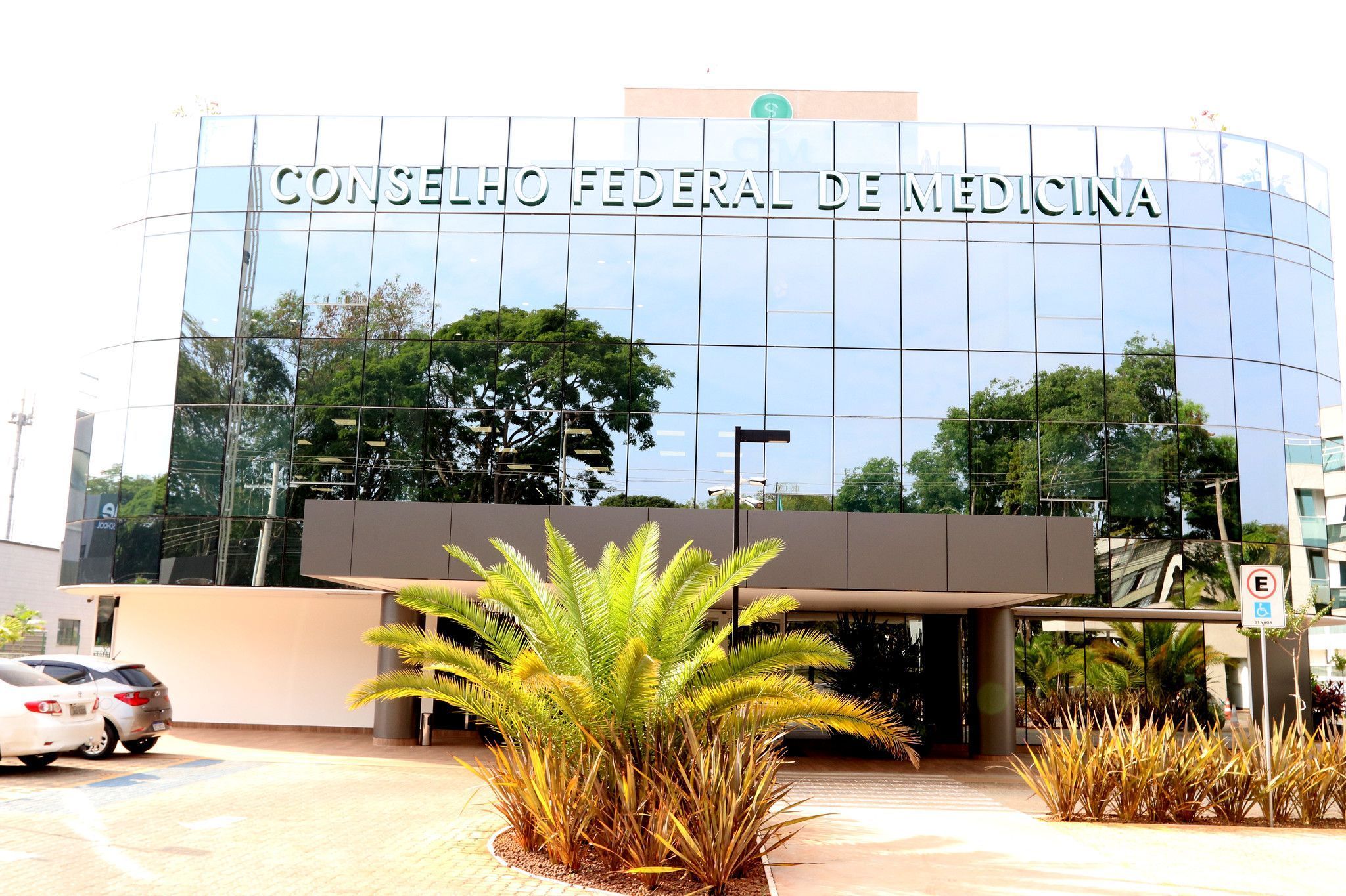Novo conselho eleito para o CFM inclui médicos contra o aborto e a favor da cloroquina