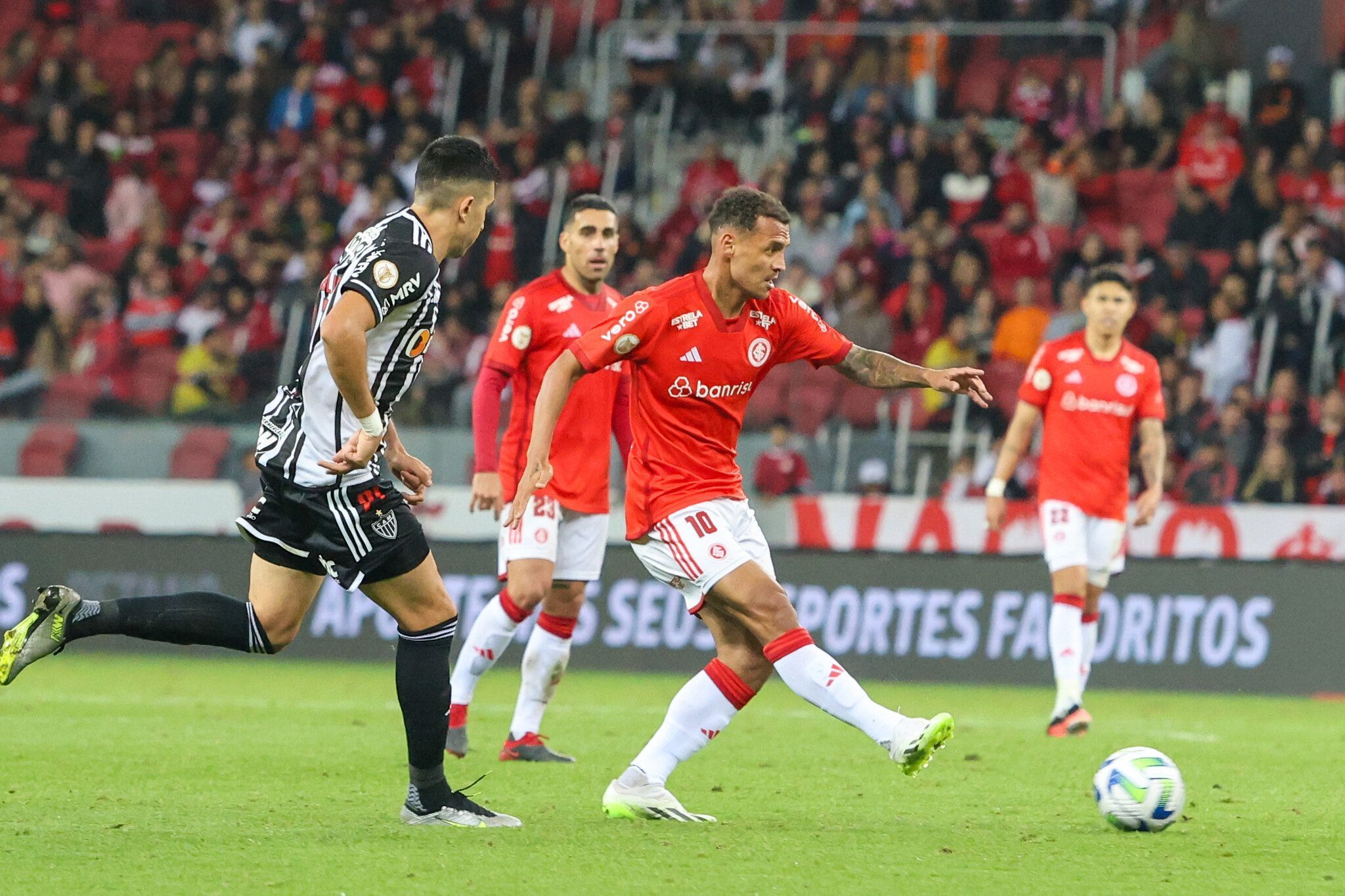Inter tenta encerrar tabu contra Atlético no Beira-Rio; veja retrospecto