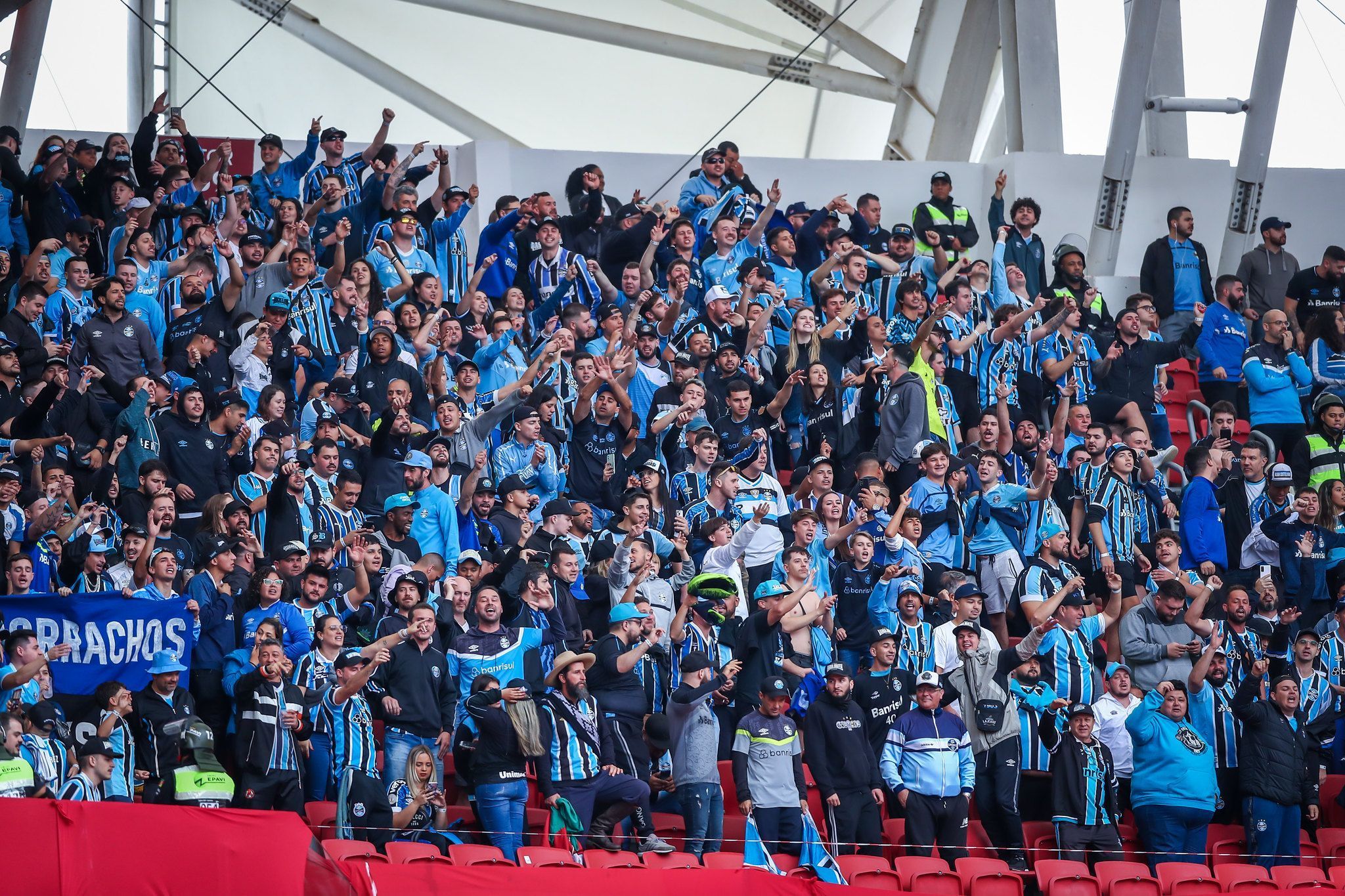 Saiba como os sócios do Grêmio podem adquirir ingressos para o GreNal no Beira-Rio