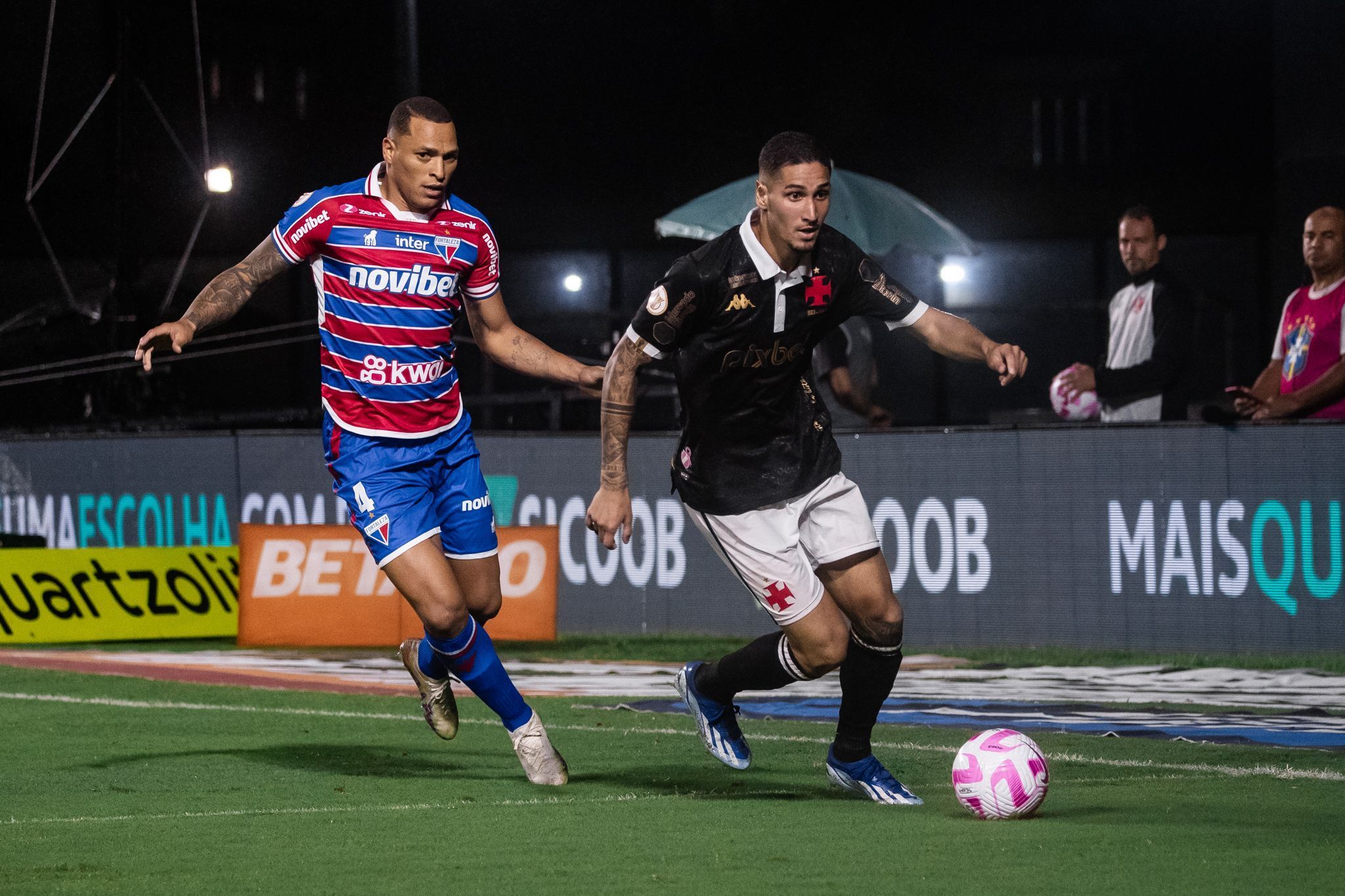 Vasco busca quebrar tabu de 21 anos contra o Fortaleza no Castelão