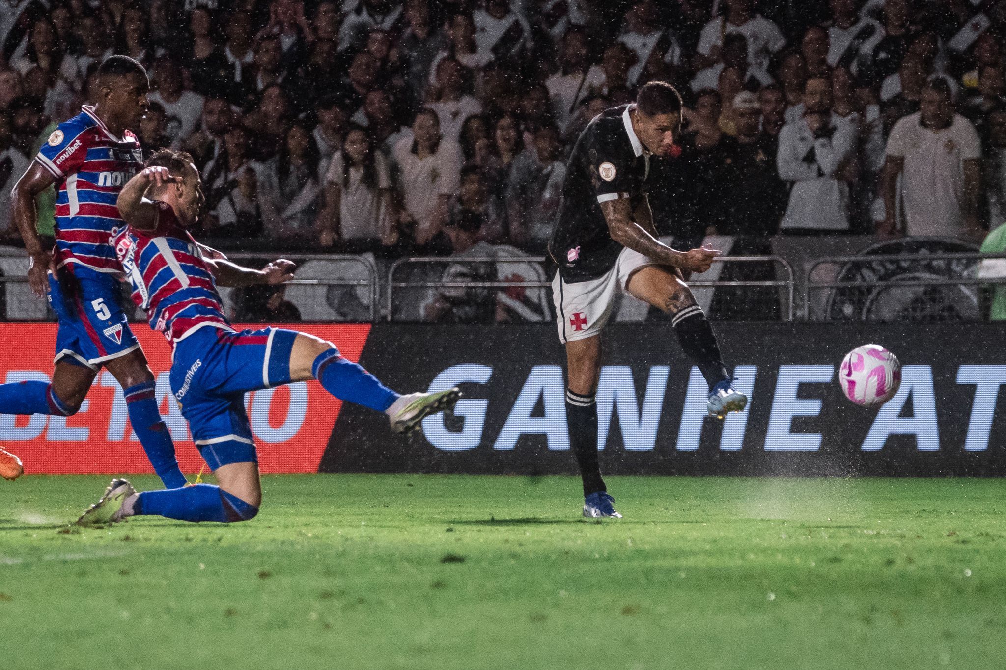 Fortaleza x Vasco: veja os prováveis times pela Copa do Brasil