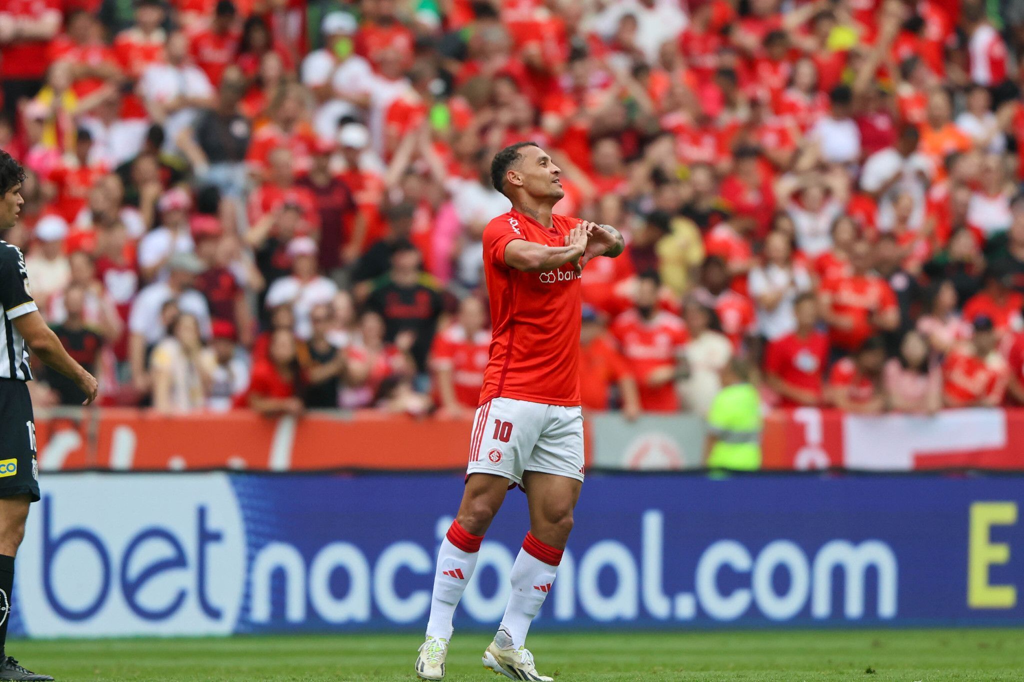 Inter ganha premiação milionária ao terminar Brasileiro em nono