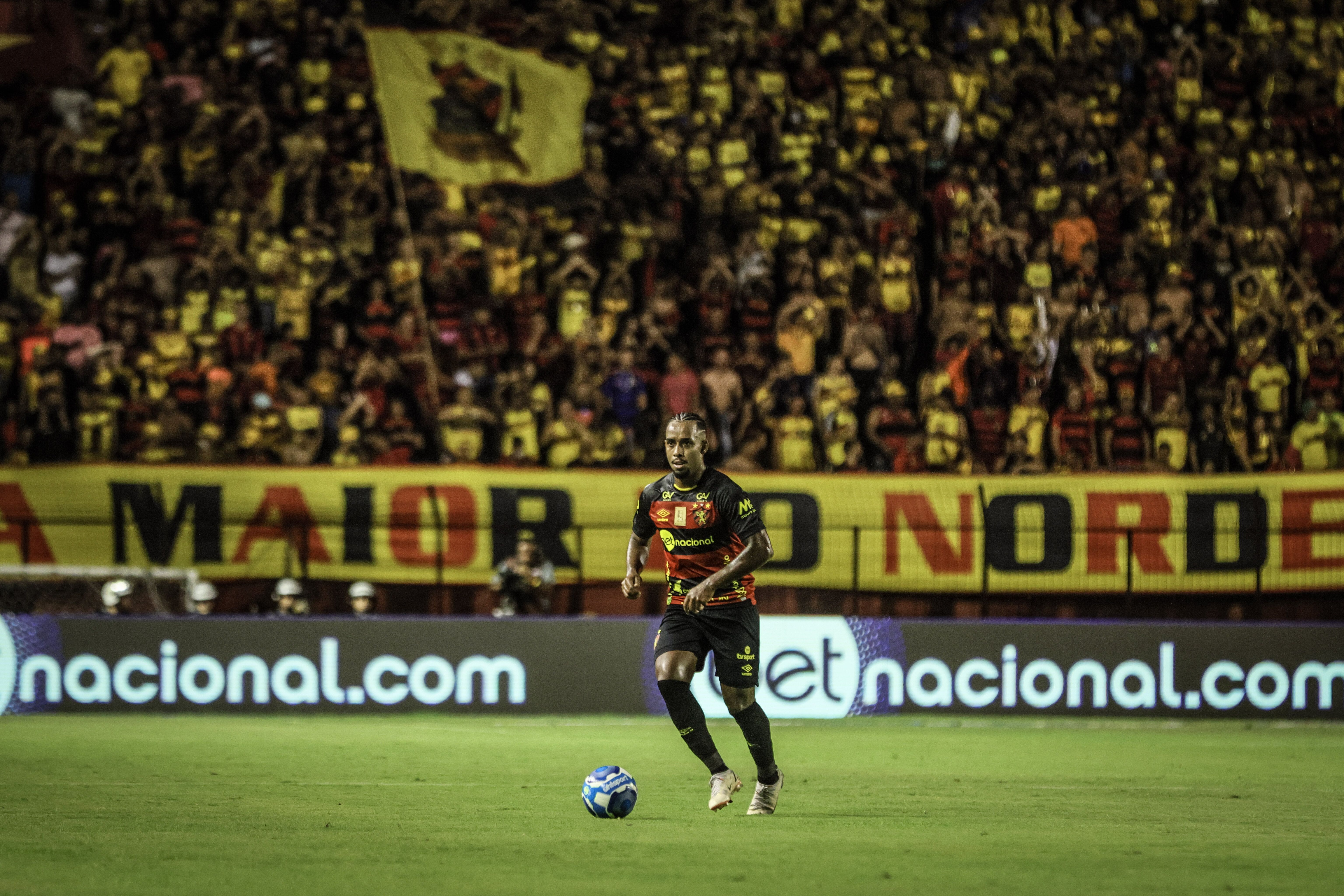 Sport avalia empréstimos para Chico e Ewerton; clube pode estender contratos