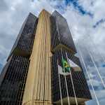 Mercado prevê inflação acima do teto da meta em 2024, aponta Boletim Focus
