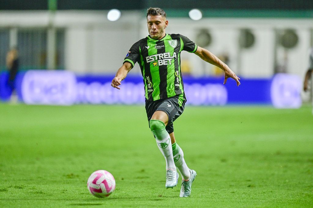 Saiba por que scout do Corinthians vetou contratação de destaque do América
