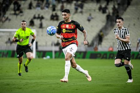 Alan Ruiz, meia do Sport