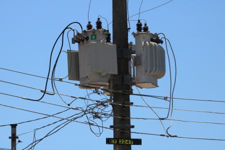 Maior ocorrência de “gatos” de energia é em regiões de classe média, diz Enel | CNN Brasil