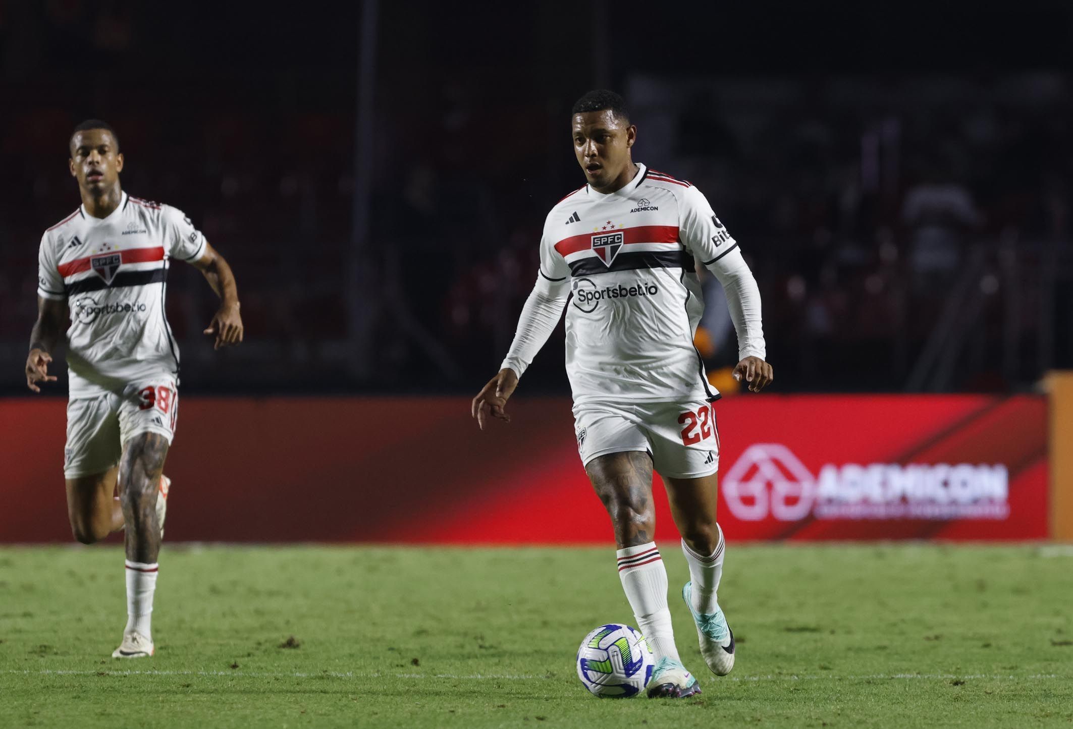 Fora do São Paulo, David atrai interesse de clubes da Série A e prioriza interesse do exterior