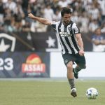 Botafogo conta com desejo de Gabriel Pires em negociação com o Benfica