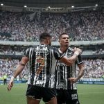Paulinho supera Hulk e termina 2023 como artilheiro do Atlético
