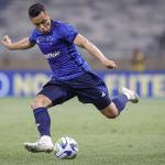 Site aponta lateral do Cruzeiro no Top 10 de melhores jogadores do Brasileirão