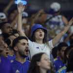 Cruzeiro destina ingressos gratuitos para mulheres e crianças em jogo contra Palmeiras