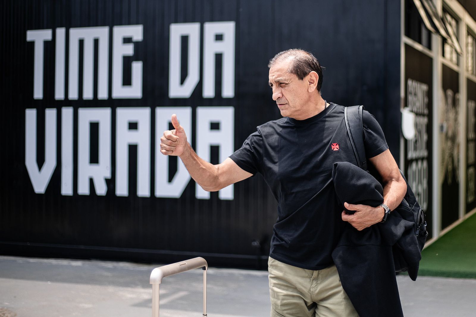 Após mais uma derrota, Ramón Díaz segue confiante no Vasco: 'Não merece cair'