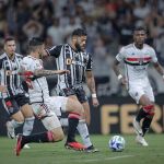 Dupla Paulinho e Hulk está a um gol de fazer história pelo Atlético; entenda