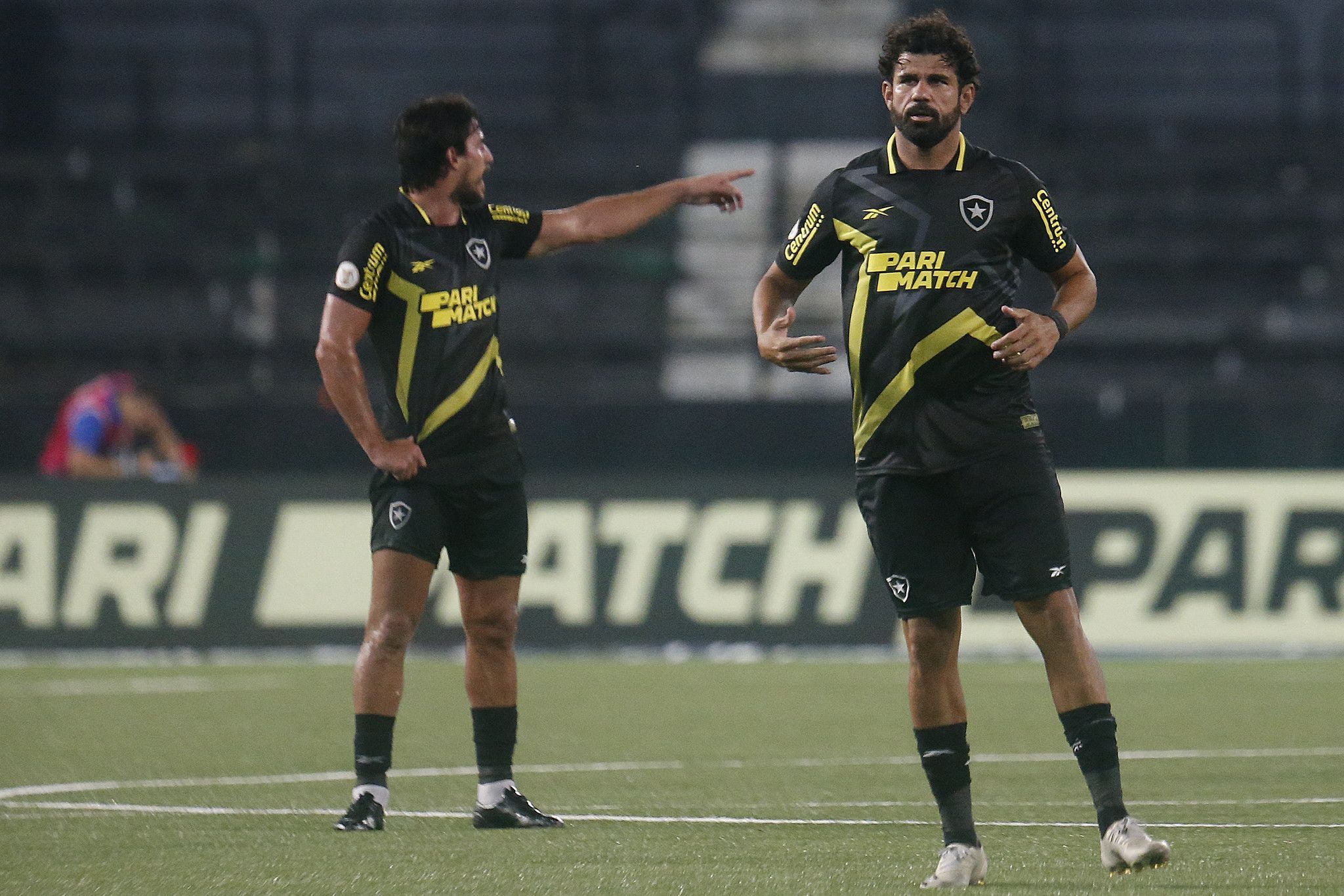 Diego Costa deixa futuro em aberto, e Di Plácido não seguirá no Botafogo