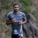 Alan Kardec, do Atlético, tem itens de jogo roubados em plataforma digital